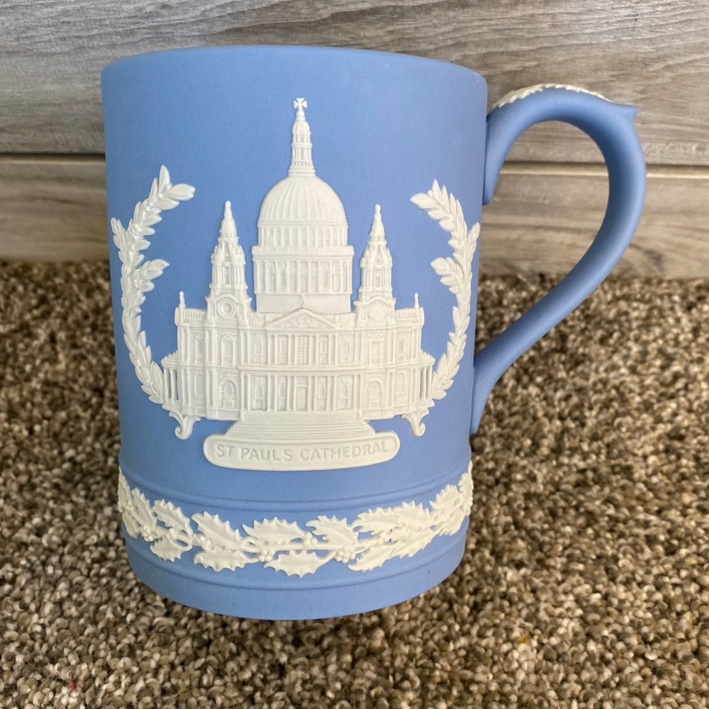 Vintage Jasperware Christmas Mug by Wedgwood circa 1972
